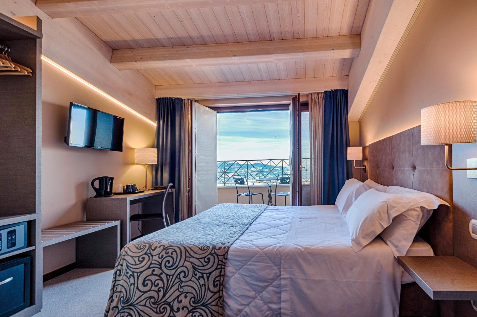 La Grotta Hotel San Marino Eksteriør billede