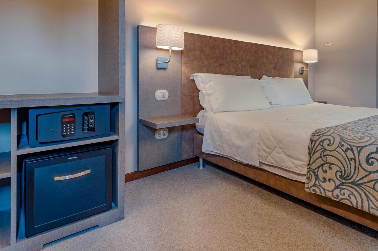 La Grotta Hotel San Marino Eksteriør billede